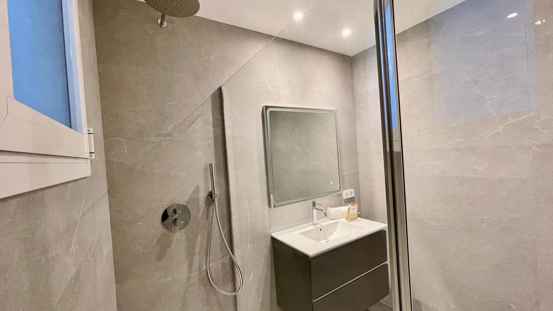 Elegantniy Poble Sec Apartment Barcelona Spain
